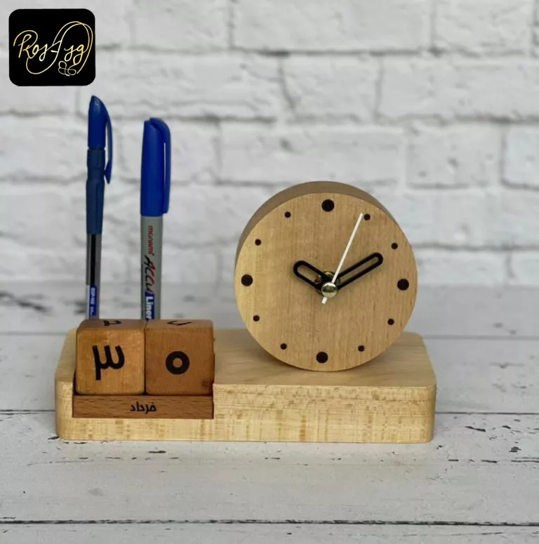 تقویم چوبی تبلیغاتی ساعت‌دار